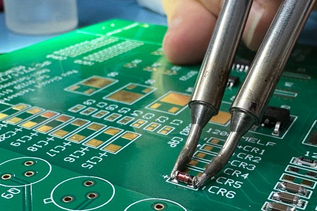 Hands-On Training & Support: Hills Electronics Company Ltd